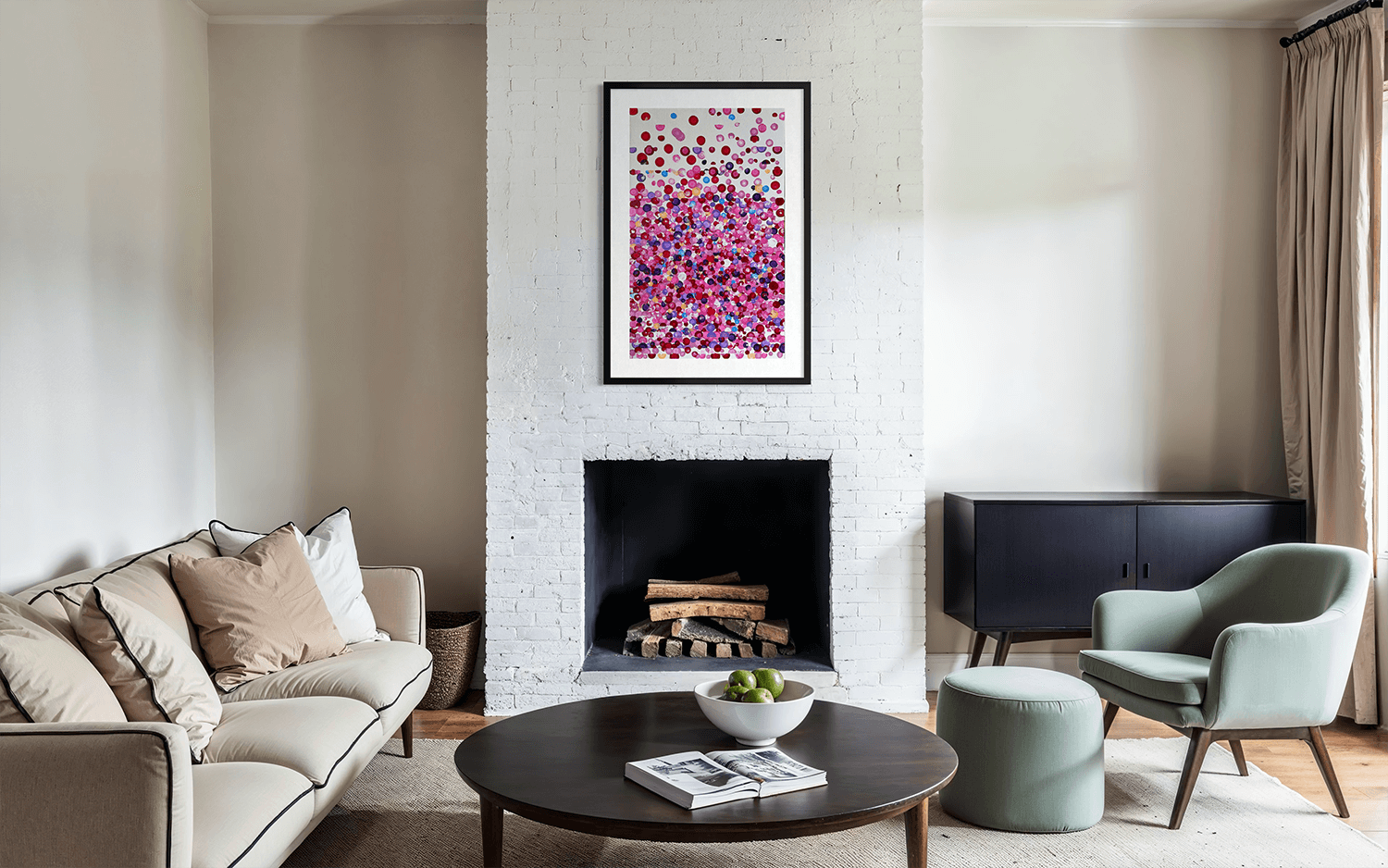 Cuadro Vuvles de Amor de Fabio Gómez en sala moderna.